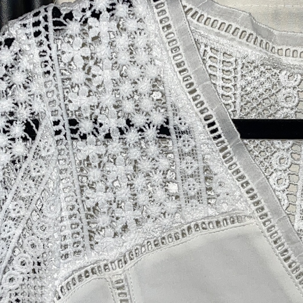 White Boho Blouse Size Medium NWT - Picture 6 of 11